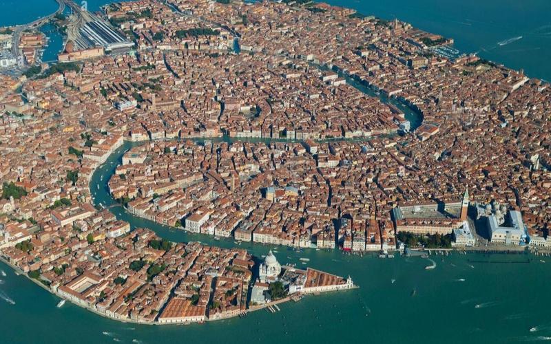 航拍威尼斯市（威尼斯视频介绍）